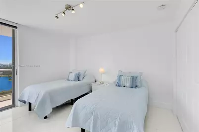 3701 N Country Club Dr #1805, Aventura, FL 33180 - Photo 27