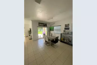 3102 NE 3rd Dr, Homestead, FL 33033 - Photo 3