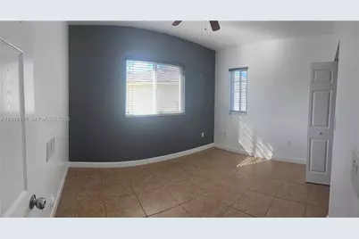 3102 NE 3rd Dr, Homestead, FL 33033 - Photo 31