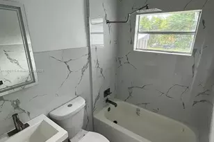 2726 NW 4th Ct, Pompano Beach, FL 33069 - Photo 5