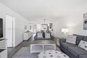 8941 S Hollybrook Blvd, Pembroke Pines, FL 33025 - Photo 3