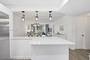 8941 S Hollybrook Blvd, Pembroke Pines, FL 33025 - Photo 7