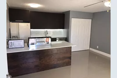 637 Executive Center Dr #N107, West Palm Beach, FL 33401 - Photo 3