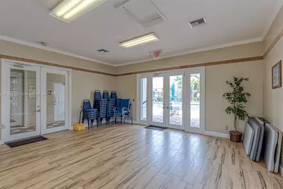 304 SW 120th Ave #304, Pembroke Pines, FL 33025 - Photo 43