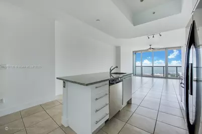 888 Biscayne Blvd #2905, Miami, FL 33132 - Photo 3