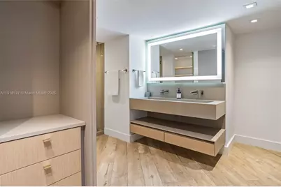 2301 Collins Ave #1432, Miami Beach, FL 33139 - Photo 35