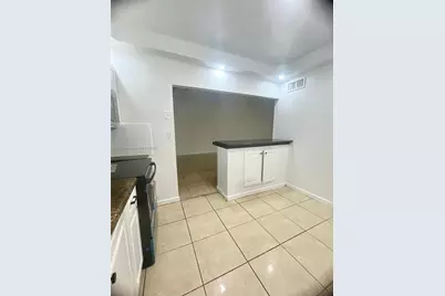 800 NE 199 St #106D, Miami, FL 33179 - Photo 5