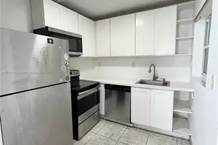 40 NW 39th St, Miami, FL 33127 - Photo 7