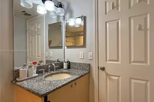 2811 NE 185th St, Aventura, FL 33180 - Photo 21