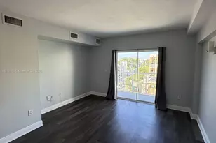 134 SW 7th Ave, Miami, FL 33130 - Photo 3