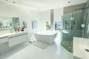 3024 NE 210th St, Aventura, FL 33180 - Photo 17