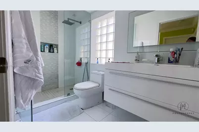 3024 NE 210th St, Aventura, FL 33180 - Photo 25