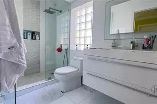 3024 NE 210th St, Aventura, FL 33180 - Photo 25