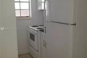 1526 Pennsylvania Ave, Miami Beach, FL 33139 - Photo 5