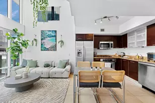 41 SE 5th St, Miami, FL 33131 - Photo 5