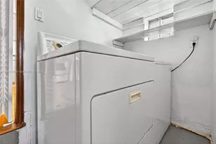 60 NW 62nd Ave, Miami, FL 33126 - Photo 15