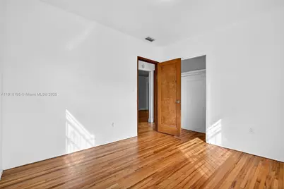 60 NW 62nd Ave, Miami, FL 33126 - Photo 13