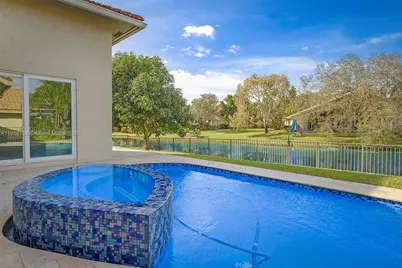 10133 NW 48th Dr, Coral Springs, FL 33076 - Photo 45