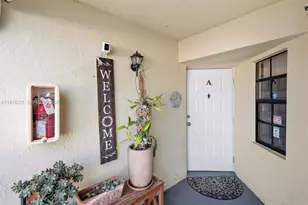 1042 Adams Ave, Homestead, FL 33034 - Photo 7
