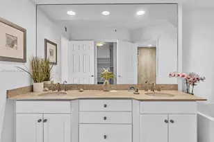 3370 Hidden Bay Dr, Aventura, FL 33180 - Photo 29