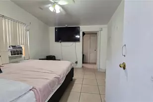 1951 Rutland St, Opa-Locka, FL 33054 - Photo 43