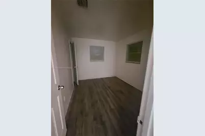 519 NW 8th Ave #5, Fort Lauderdale, FL 33311 - Photo 5