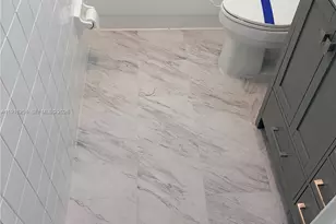 919 Michigan Ave, Miami Beach, FL 33139 - Photo 9