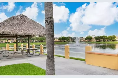 1663 SE 29th St #202, Homestead, FL 33035 - Photo 3