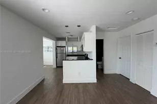 107 W Pembroke Rd, Hallandale Beach, FL 33009 - Photo 13