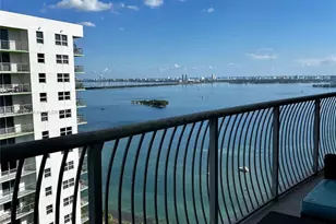 1750 N Bayshore Dr, Miami, FL 33132 - Photo 11