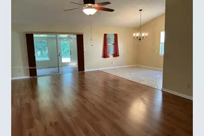 6910 SE Lillian Ct, Stuart, FL 34997 - Photo 9