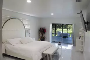 19150 S St Andrews Dr, Hialeah, FL 33015 - Photo 41