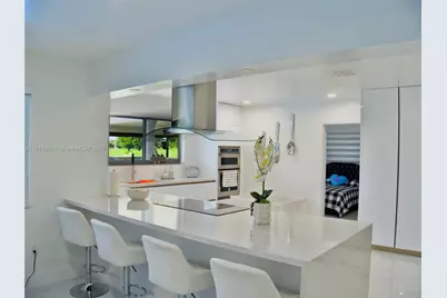 19150 S Saint Andrews Dr, Hialeah, FL 33015 - Photo 29