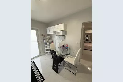 19150 S Saint Andrews Dr, Hialeah, FL 33015 - Photo 57