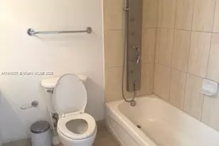 1750 N Bayshore Dr, Miami, FL 33132 - Photo 9