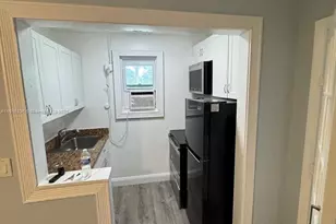 2118 N 19th Ave, Hollywood, FL 33020 - Photo 9