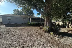 2421 N 57th Terrace, Hollywood, FL 33021 - Photo 31