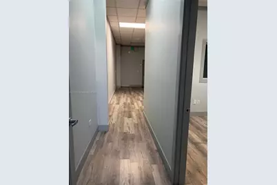 10240 SW 56th St, Miami, FL 33165 - Photo 5