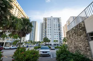 1849 S Ocean Dr, Hallandale Beach, FL 33009 - Photo 27