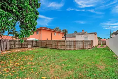 2811 SW 3rd St, Miami, FL 33135 - Photo 37
