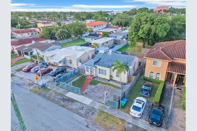 2811 SW 3rd St, Miami, FL 33135 - Photo 5