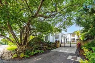 1621 S Bayshore Dr, Miami, FL 33133 - Photo 5