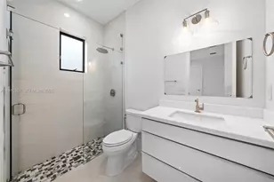 1621 S Bayshore Dr, Miami, FL 33133 - Photo 47