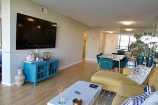800 Parkview Dr, Hallandale Beach, FL 33009 - Photo 3