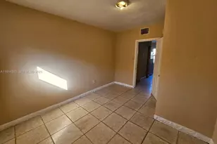 2712 NW 14th St, Fort Lauderdale, FL 33311 - Photo 13