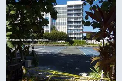 800 Parkview Dr #402, Hallandale Beach, FL 33009 - Photo 19