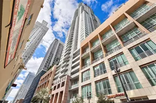 253 NE 2nd St, Miami, FL 33132 - Photo 23