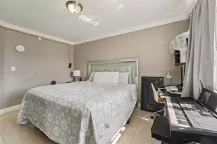 8001 W 6th Ave, Hialeah, FL 33014 - Photo 13