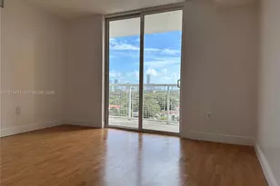 900 SW 8th St, Miami, FL 33130 - Photo 21