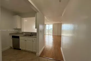 900 SW 8th St, Miami, FL 33130 - Photo 7